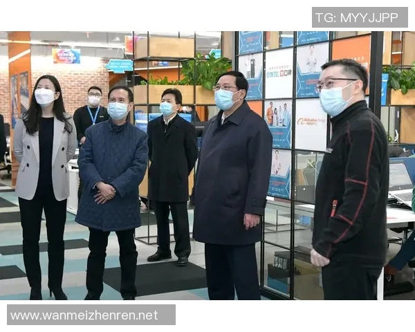 实时新闻李强的足球人生从青涩少年到职业球员的深度对话与成长历程